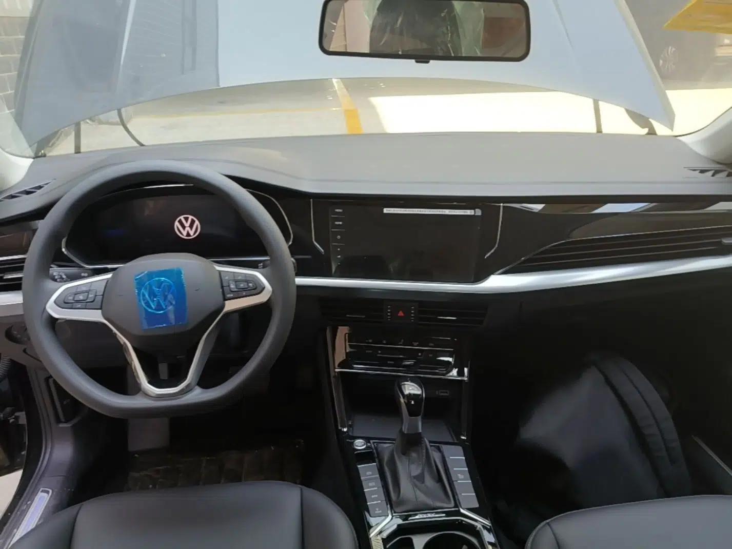 Volkswagen Passat New Energy 2025 430 PHEV Hybrid Business Edition — миниатюра 12