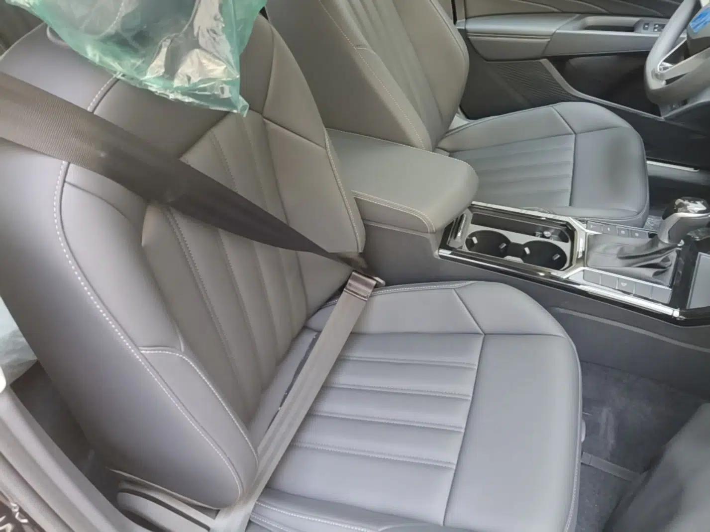 Volkswagen Passat New Energy 2025 430 PHEV Hybrid Business Edition — миниатюра 19