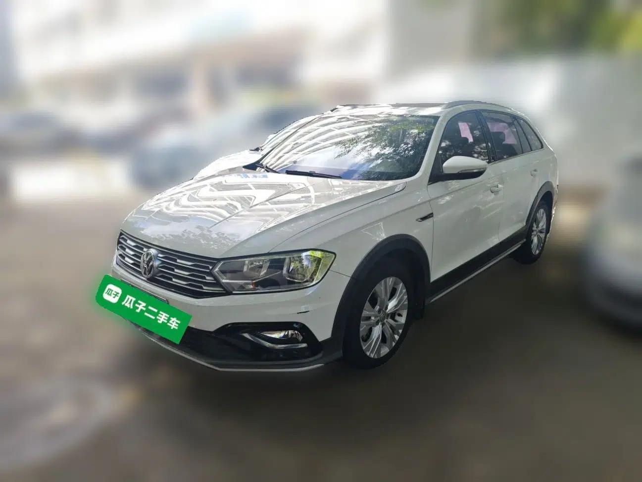 Volkswagen C-TREK 2017 230TSI DSG Comfort Version — миниатюра 1