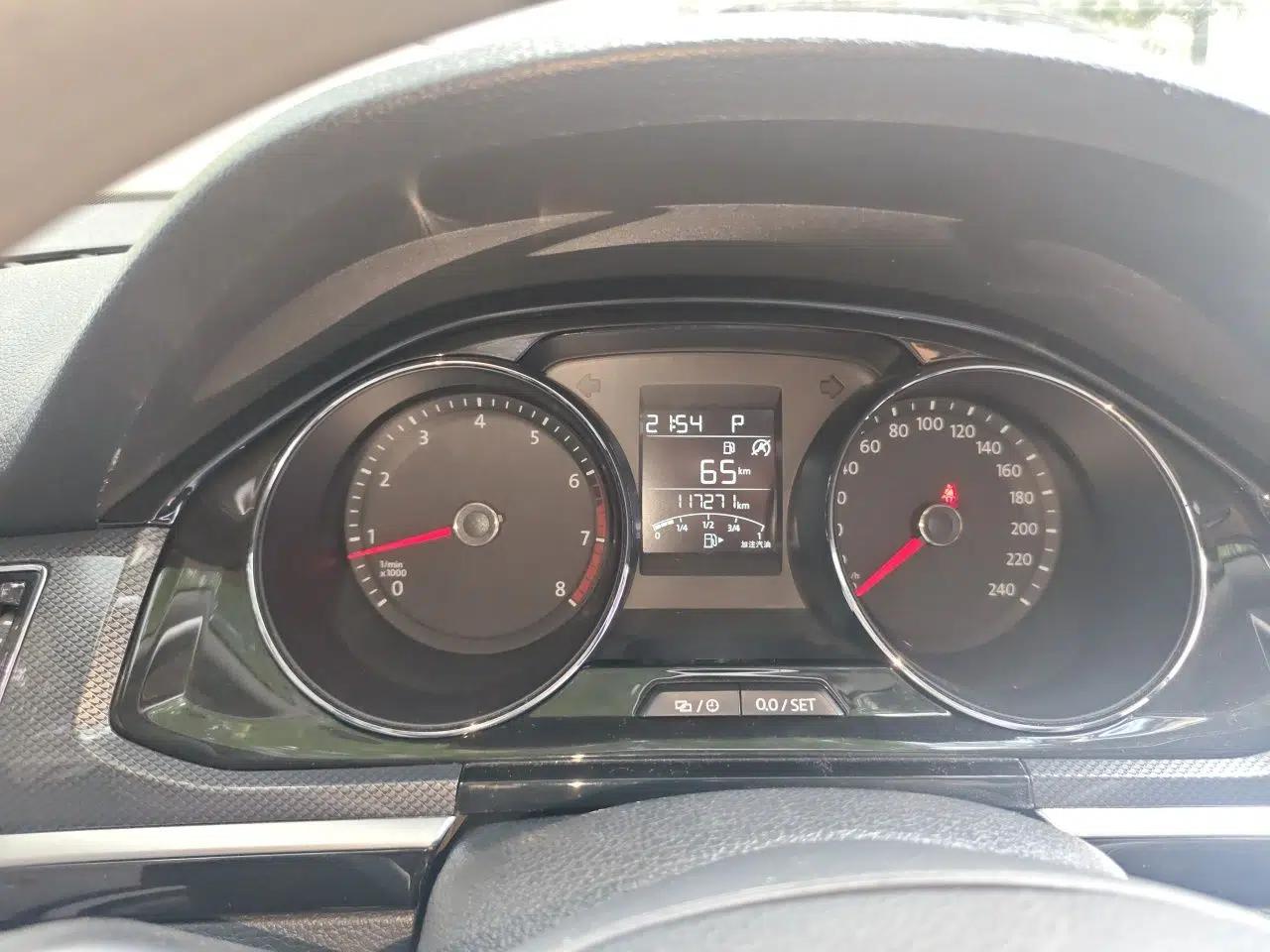 Volkswagen C-TREK 2017 230TSI DSG Comfort Version — миниатюра 11