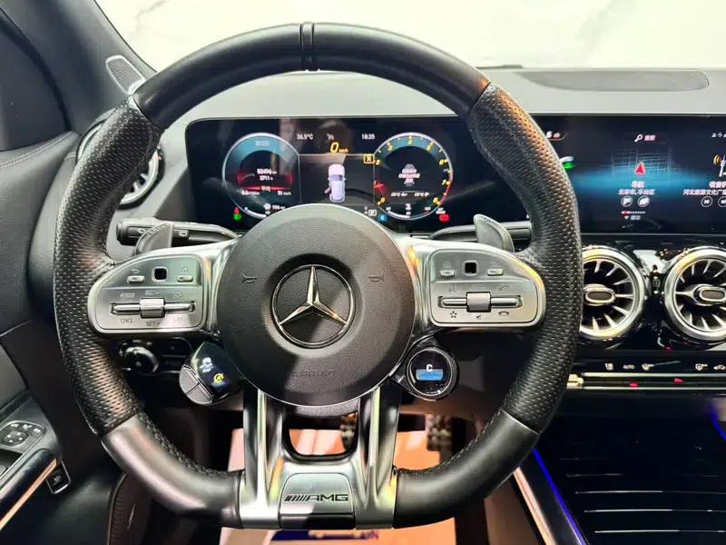 2021 Mercedes-Benz GLA AMG 35 4MATIC — миниатюра 14