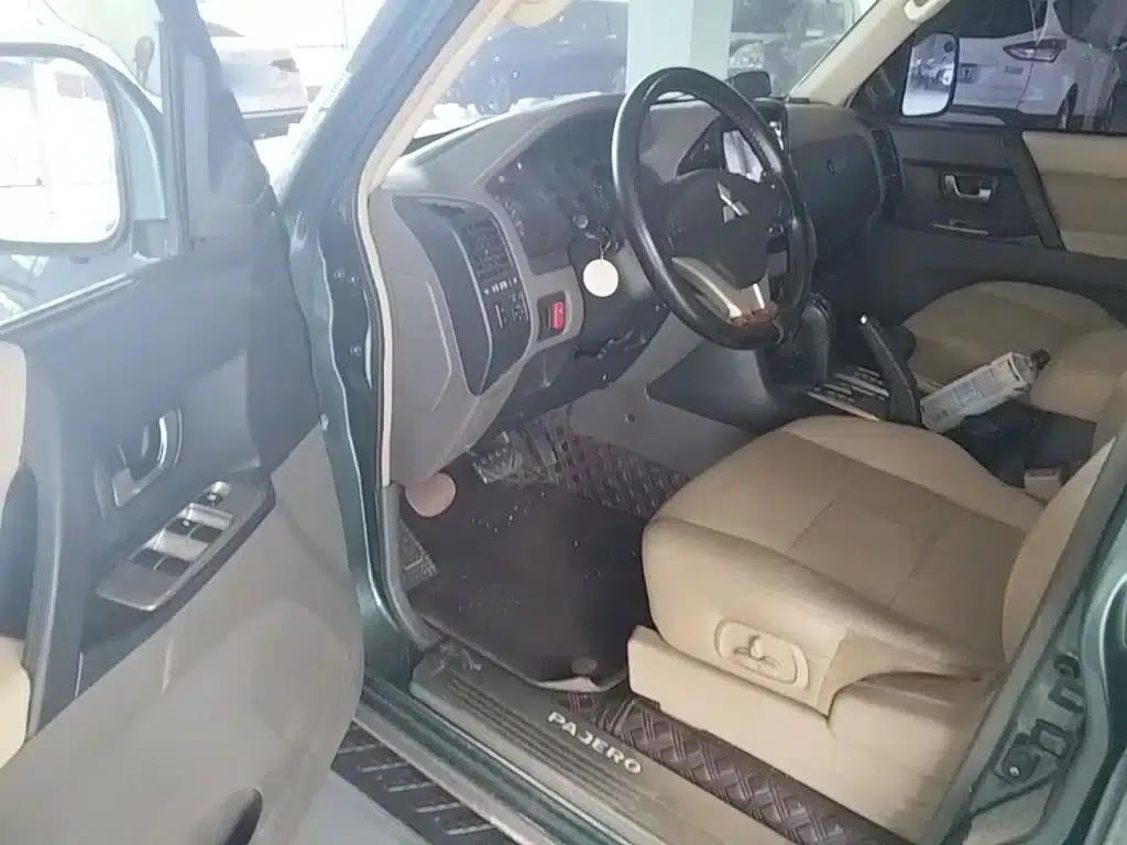 2011 Pajero V73 3.0L AT GLX — миниатюра 16