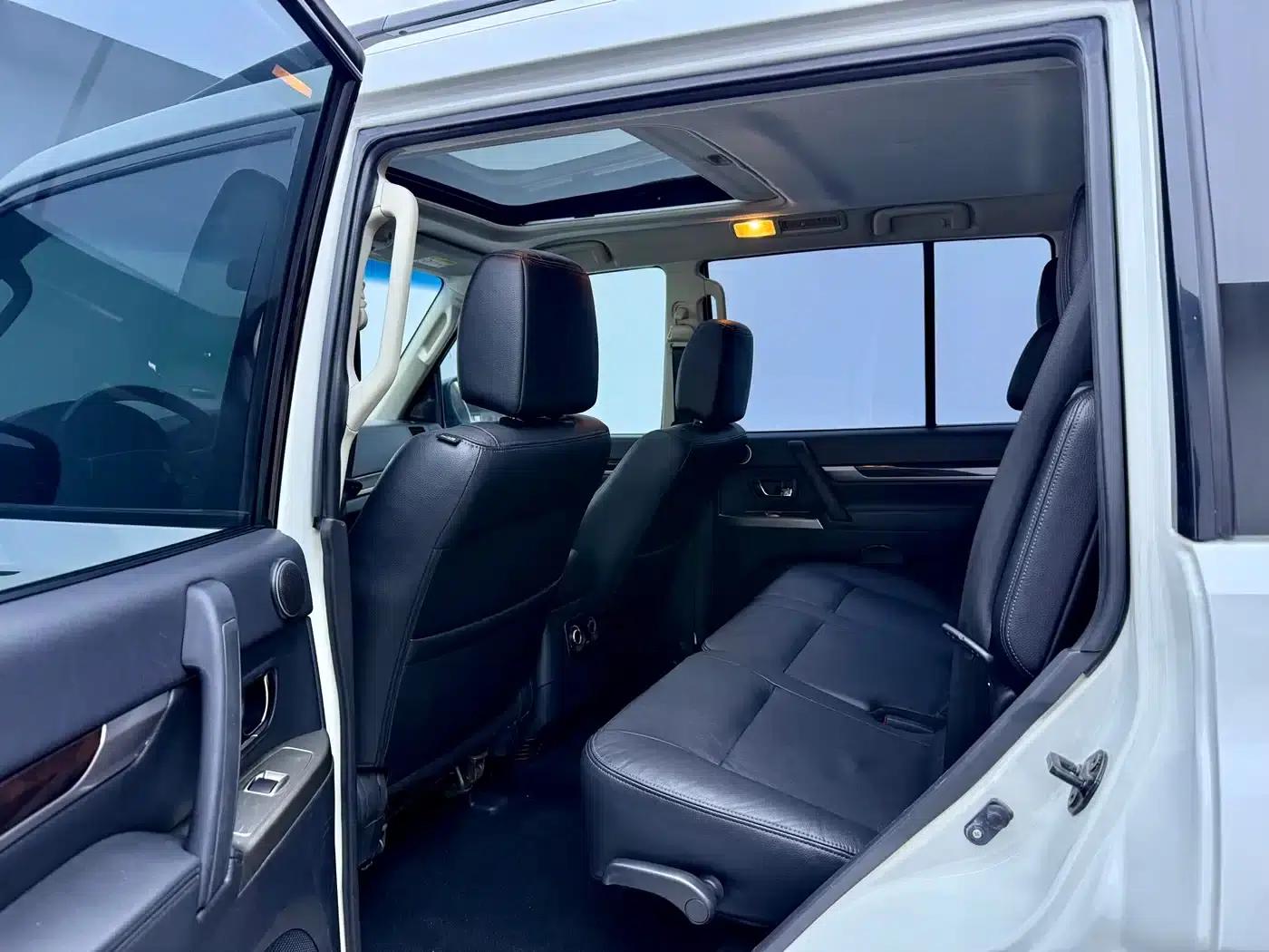 2019 Pajero (Imported) V97 3.8L Automatic — миниатюра 6
