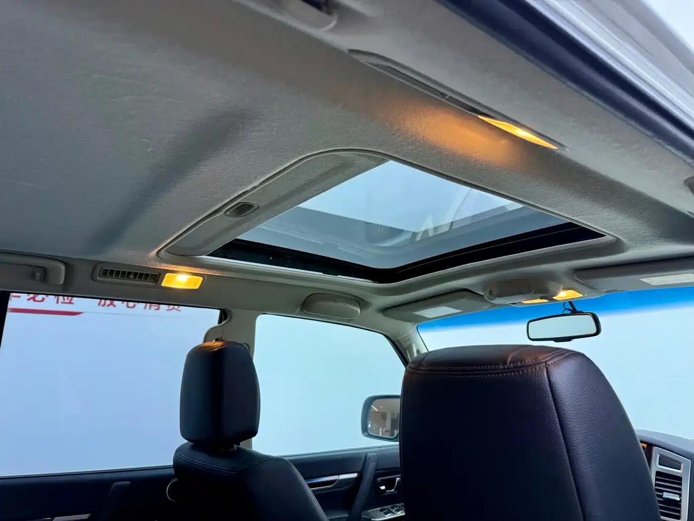 2019 Pajero (Imported) V97 3.8L Automatic — миниатюра 10