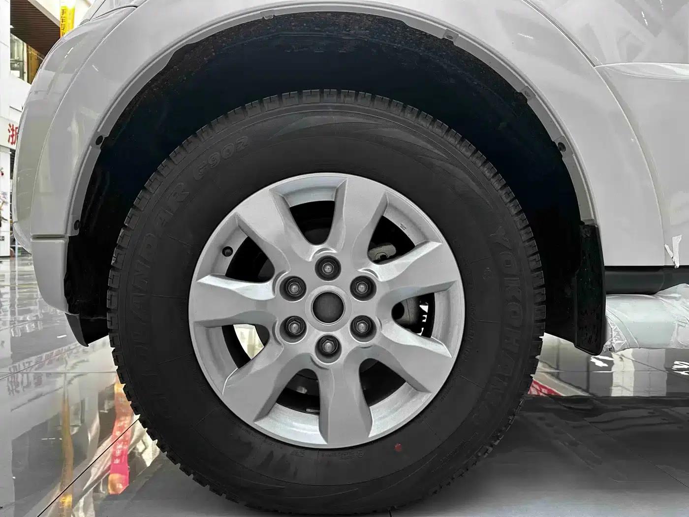 2020 Pajero (Imported) 3.0L Automatic Standard Edition — миниатюра 23