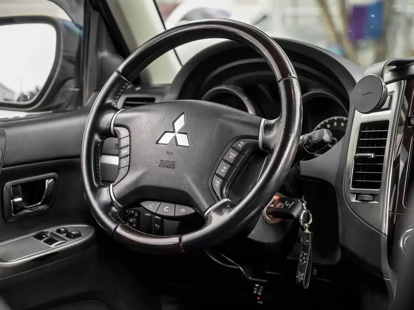 2018 Pajero (Imported) V87 3.8L Middle East Version — миниатюра 18