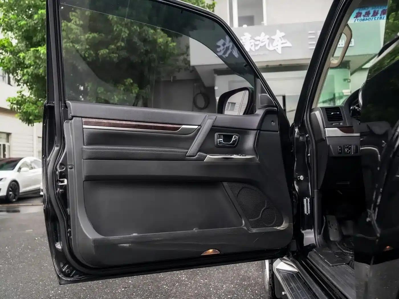 2018 Pajero (Imported) V87 3.8L Middle East Version — миниатюра 10