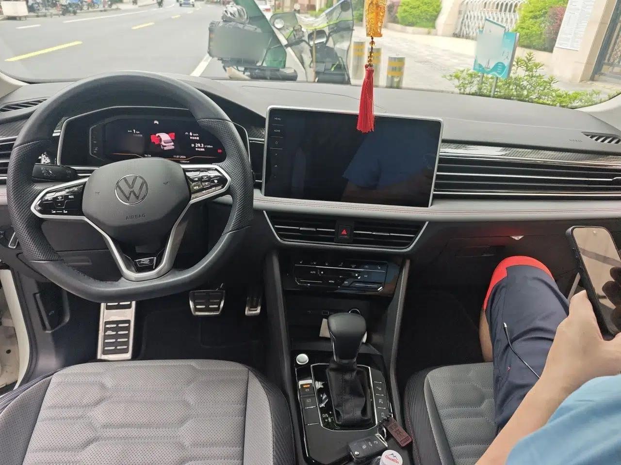 Volkswagen Tiguan X 2022 330TSI Two-Wheel-Drive Flagship Edition — миниатюра 9