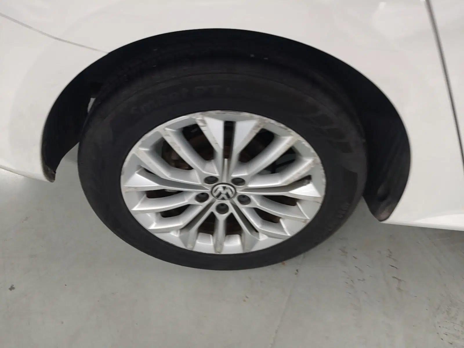 Volkswagen Gran Lavida 2013 1.4 TSI Automatic Luxury Model — миниатюра 11