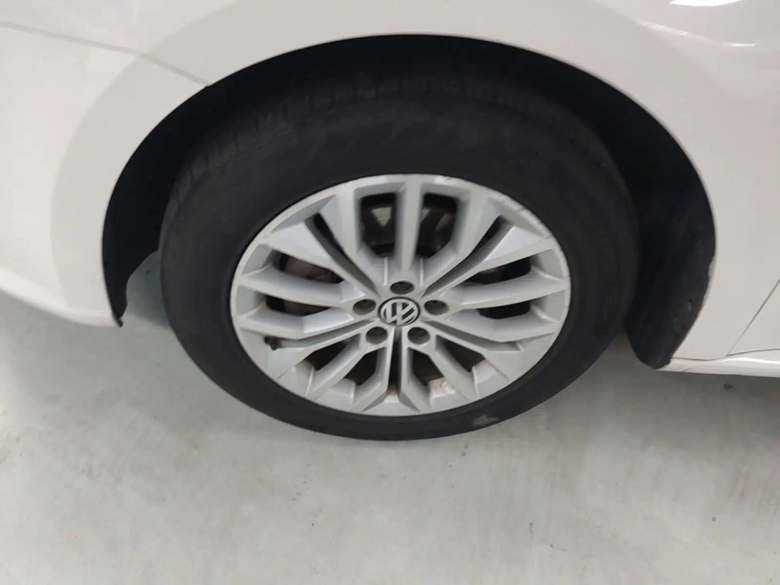 Volkswagen Gran Lavida 2013 1.4 TSI Automatic Luxury Model — миниатюра 10
