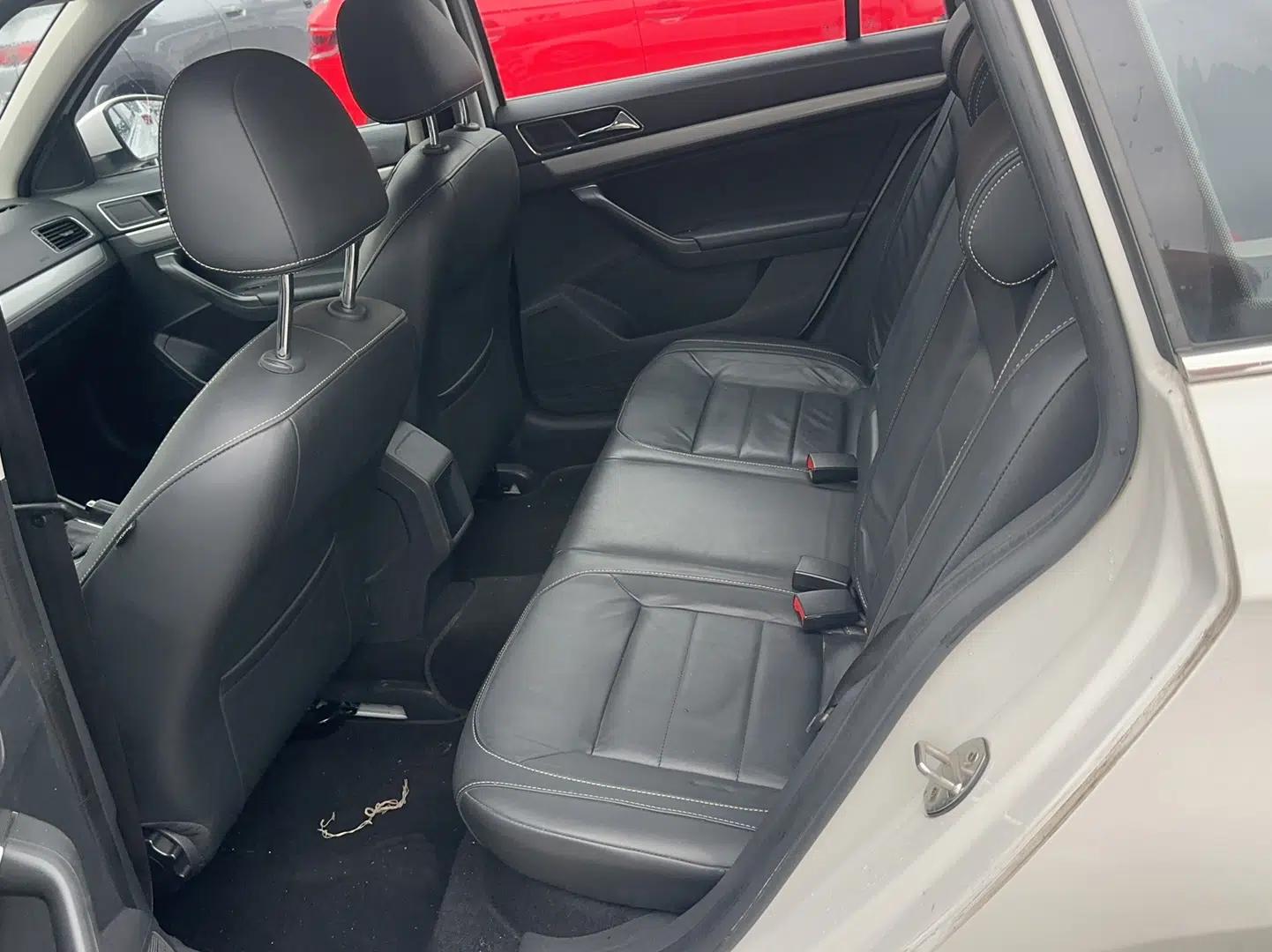 Volkswagen Gran Lavida 2015 1.6L Automatic Comfort Edition — миниатюра 17