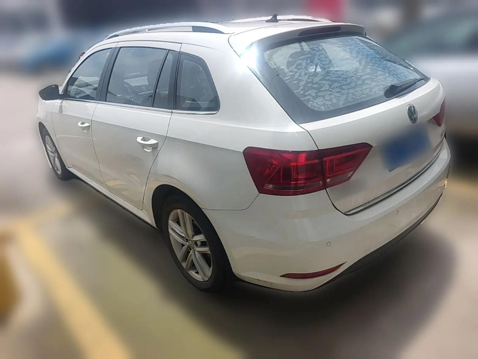 Volkswagen Gran Lavida 2015 1.6L Automatic Comfort Edition — миниатюра 3