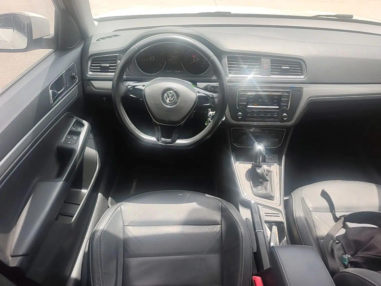 Volkswagen Gran Lavida 2015 1.6L Automatic Comfort Edition — миниатюра 7
