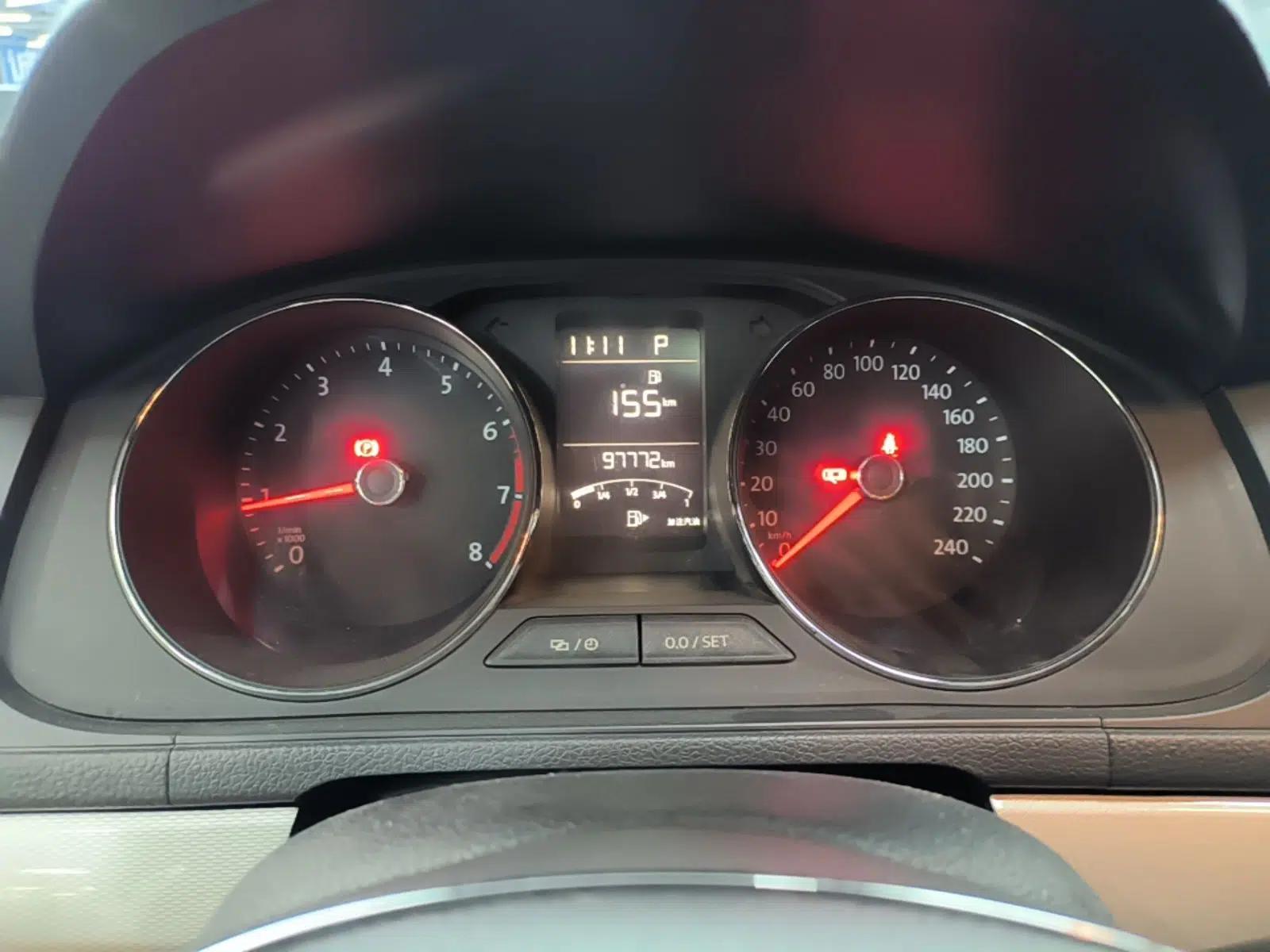Volkswagen Gran Lavida 2015 1.6L Automatic Comfort Edition — миниатюра 14