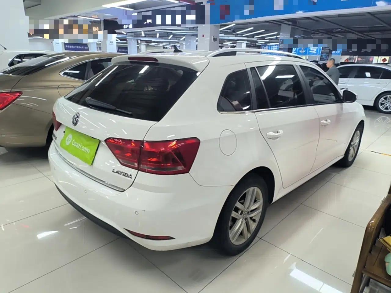 Volkswagen Gran Lavida 2015 1.6L Automatic Comfort Edition — миниатюра 6