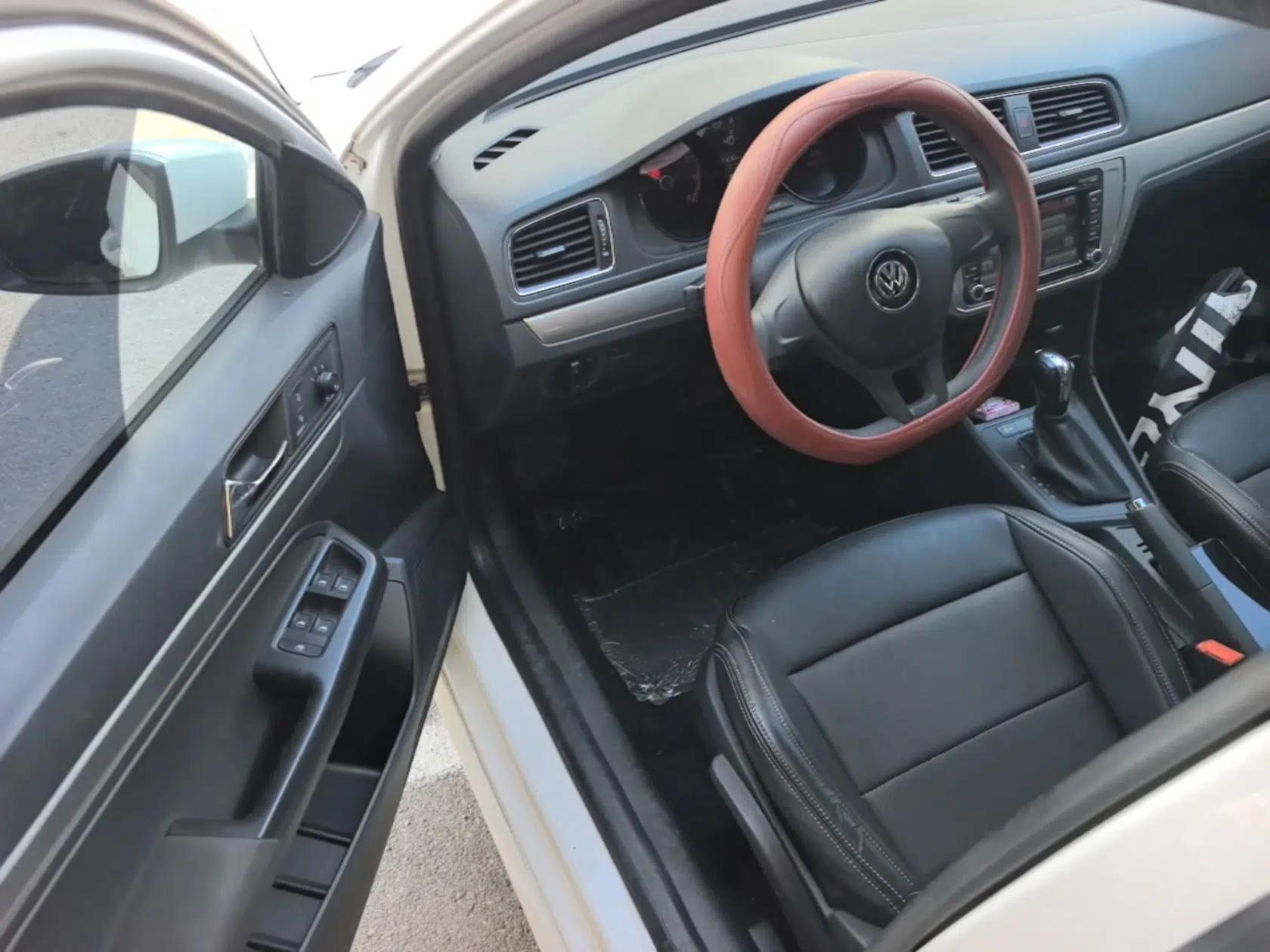 Volkswagen Gran Lavida 2015 1.6L Automatic Fashion Edition — миниатюра 18