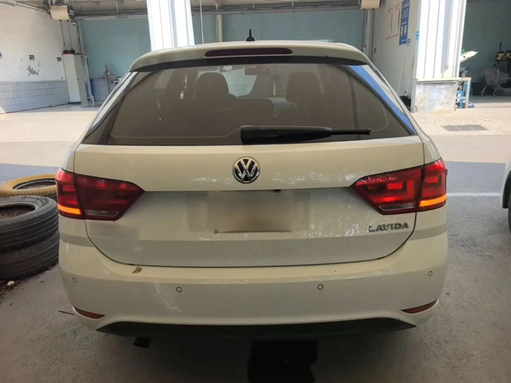 Volkswagen Gran Lavida 2015 1.6L Automatic Fashion Edition — миниатюра 5