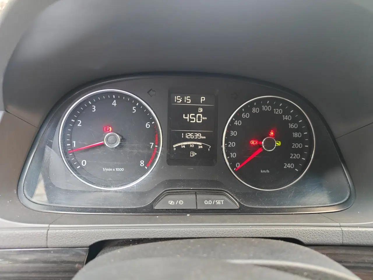 Volkswagen Gran Lavida 2013 1.6L Automatic Comfort Model — миниатюра 11