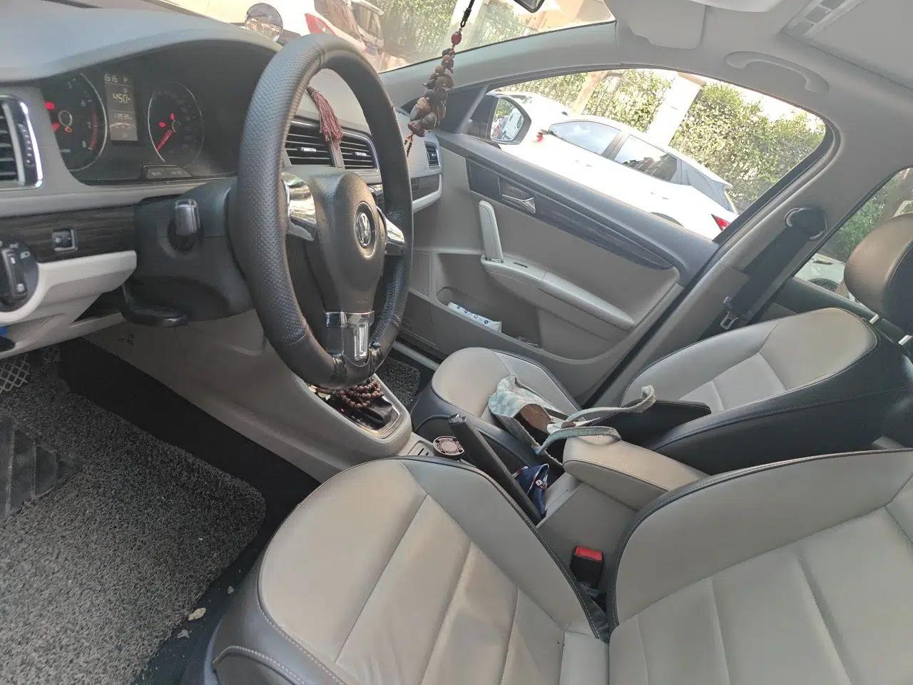 Volkswagen Gran Lavida 2013 1.6L Automatic Comfort Model — миниатюра 15