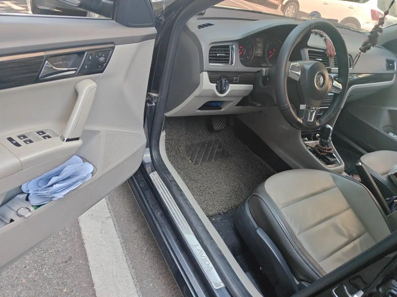 Volkswagen Gran Lavida 2013 1.6L Automatic Comfort Model — миниатюра 16