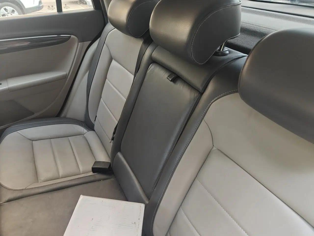 Volkswagen Gran Lavida 2013 1.6L Automatic Comfort Model — миниатюра 17