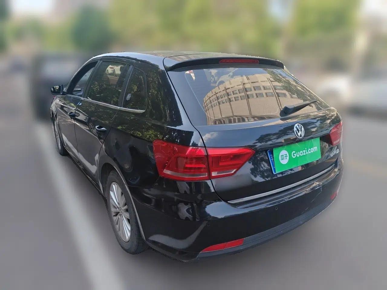 Volkswagen Gran Lavida 2013 1.6L Automatic Comfort Model — миниатюра 4