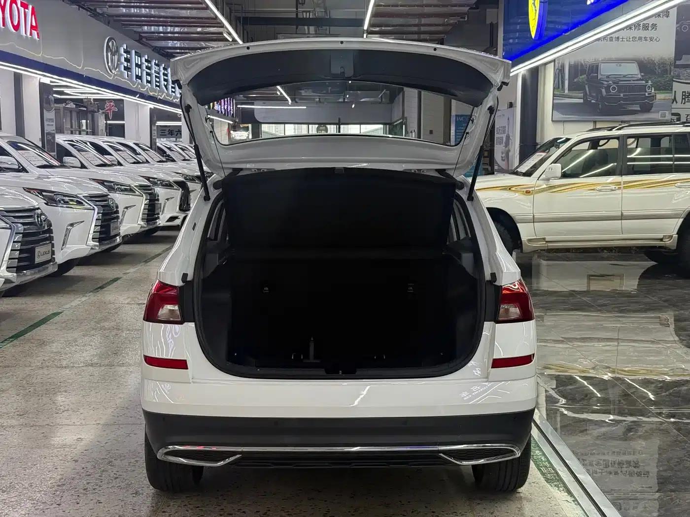 Kamiq 2023 1.5L Automatic Comfort Edition — миниатюра 7