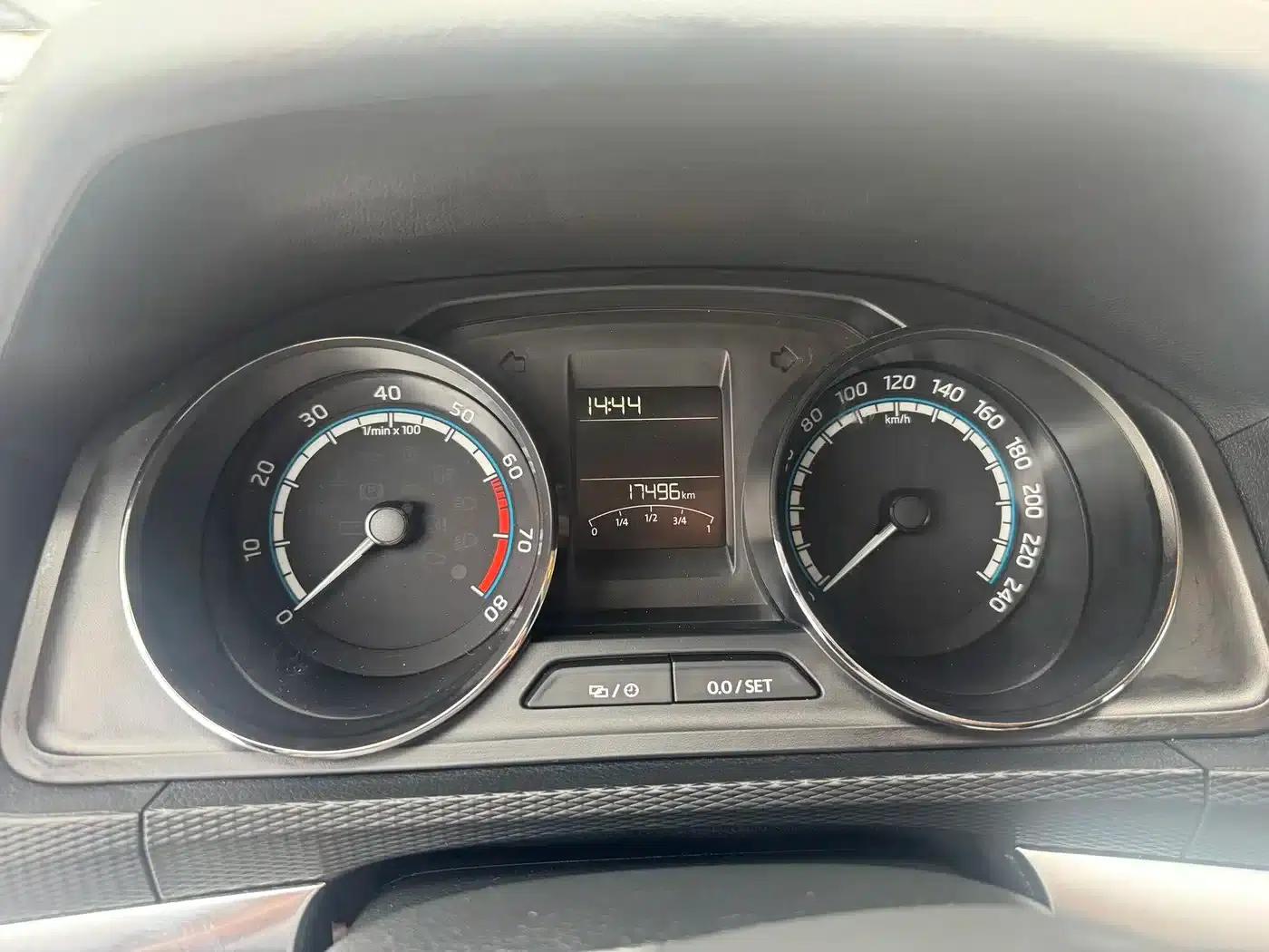 Kamiq 2022 1.5L Automatic Comfort Edition — миниатюра 8