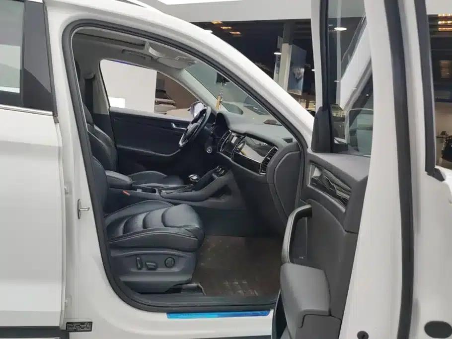 2019 Kodiaq Facelift TSI330 5-seater 2WD Luxury Edition (China VI Emission Standard) — миниатюра 8