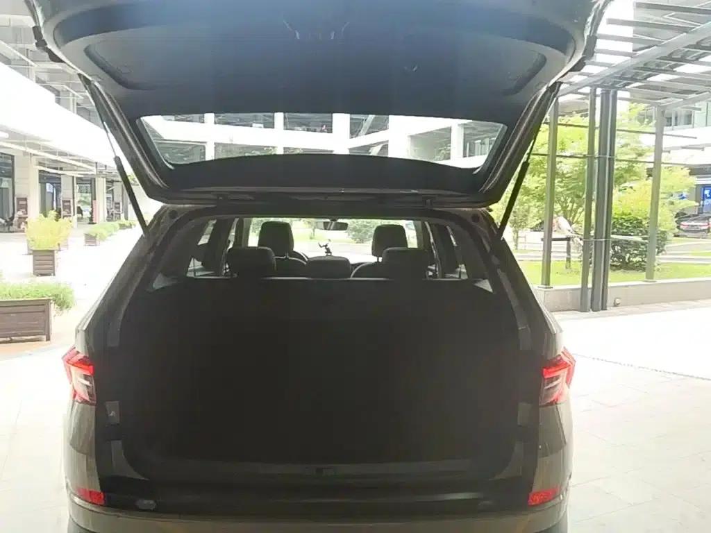 2019 Kodiaq Facelift TSI330 5-seater 2WD Luxury Edition (China VI Emission Standard) — миниатюра 19