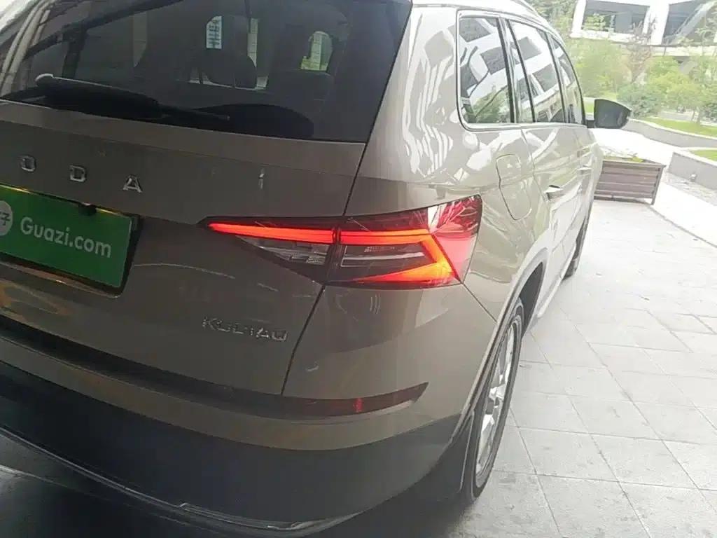2019 Kodiaq Facelift TSI330 5-seater 2WD Luxury Edition (China VI Emission Standard) — миниатюра 8
