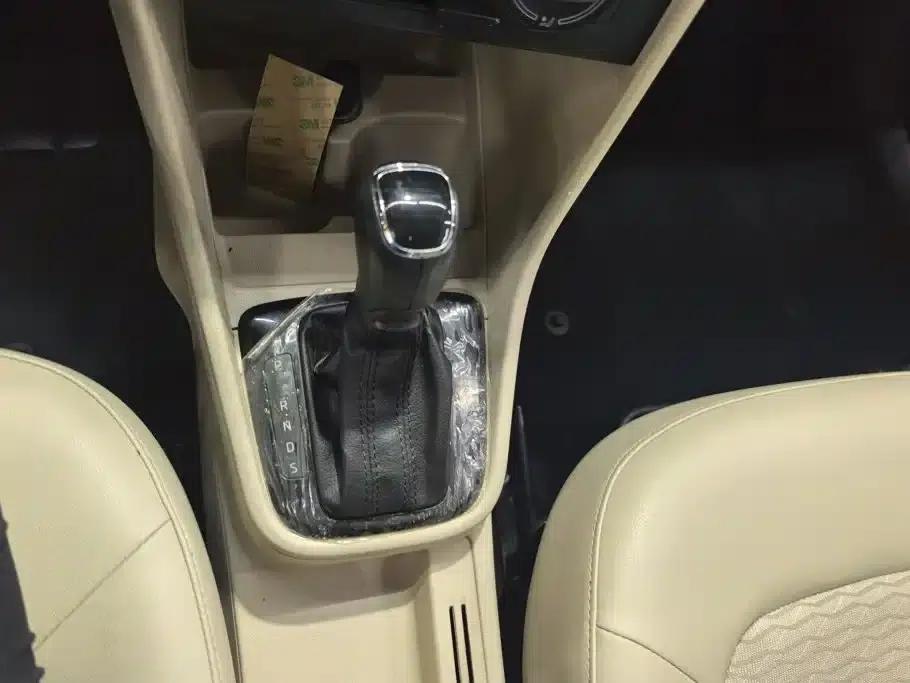 Rapid 2013 1.6L Automatic Smart Selection Model — миниатюра 16