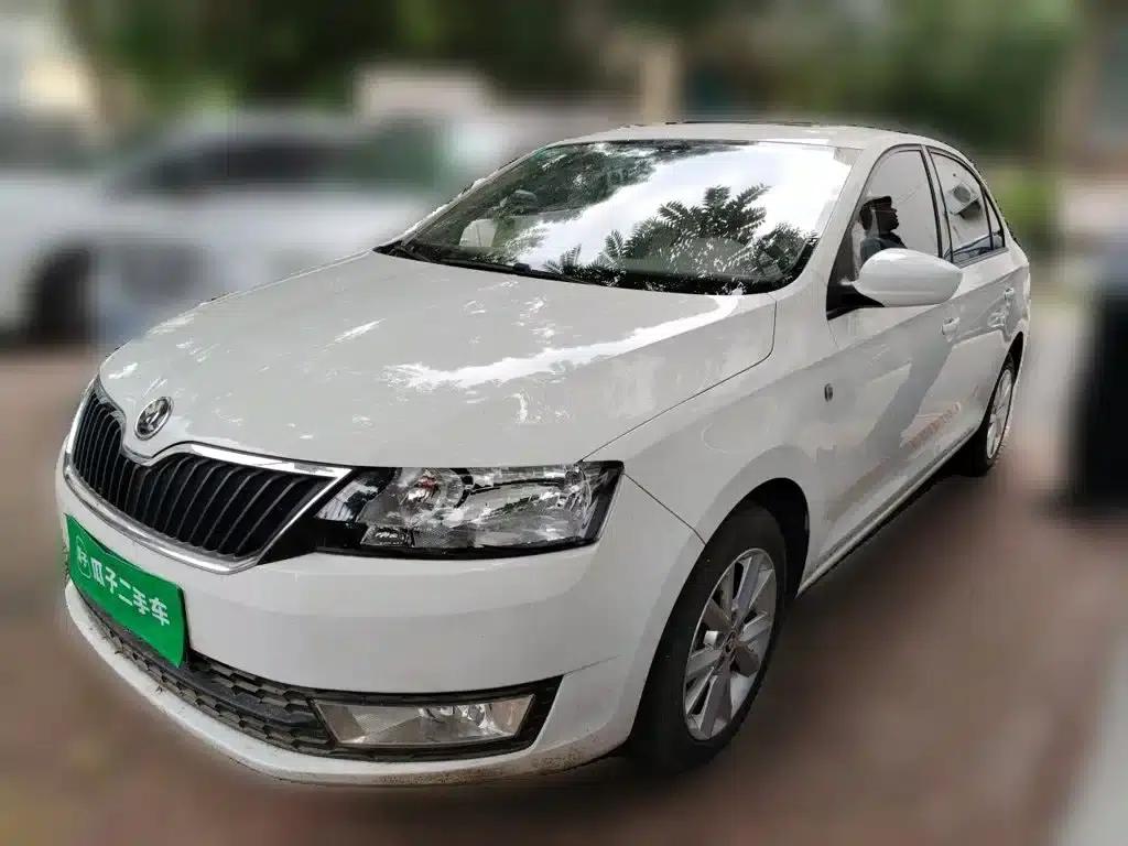 Rapid 2016 1.6L Manual Comfort Edition — миниатюра 2