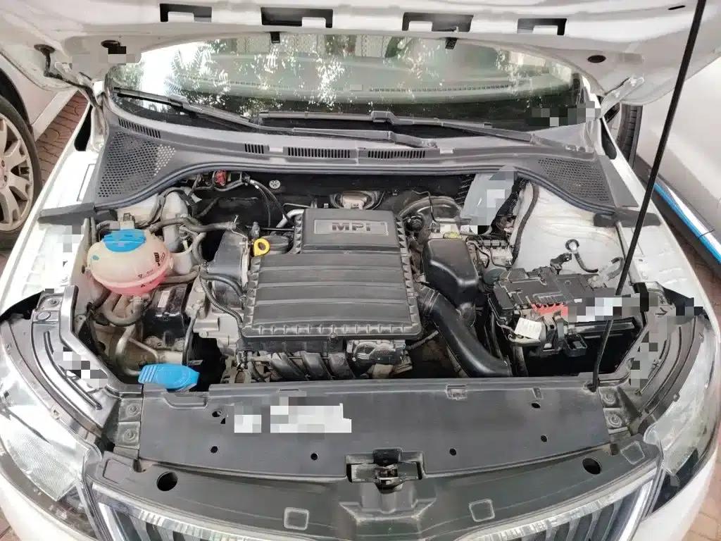 Rapid 2016 1.6L Manual Comfort Edition — миниатюра 11