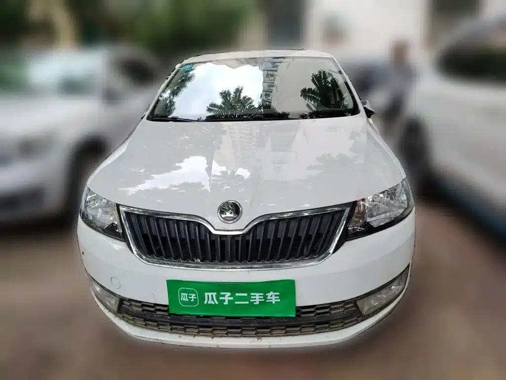 Rapid 2016 1.6L Manual Comfort Edition — миниатюра 24
