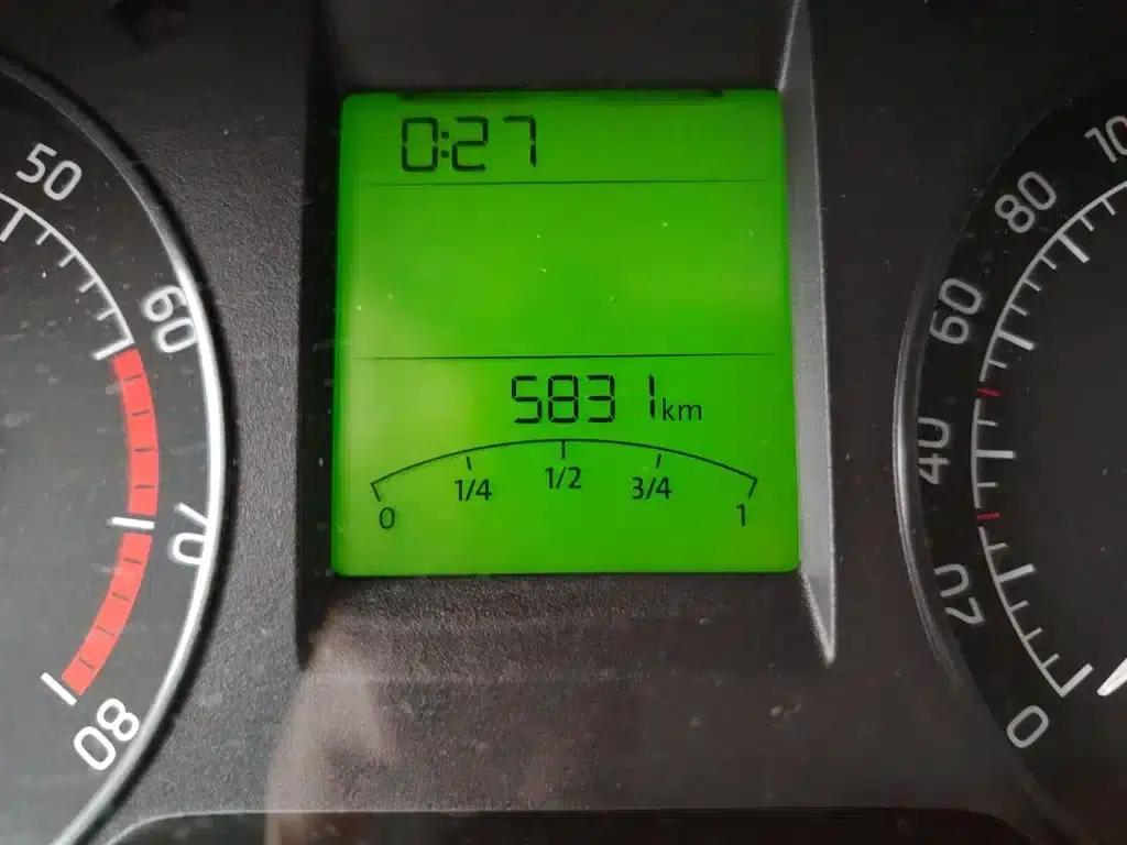 Rapid 2016 1.6L Manual Comfort Edition — миниатюра 5