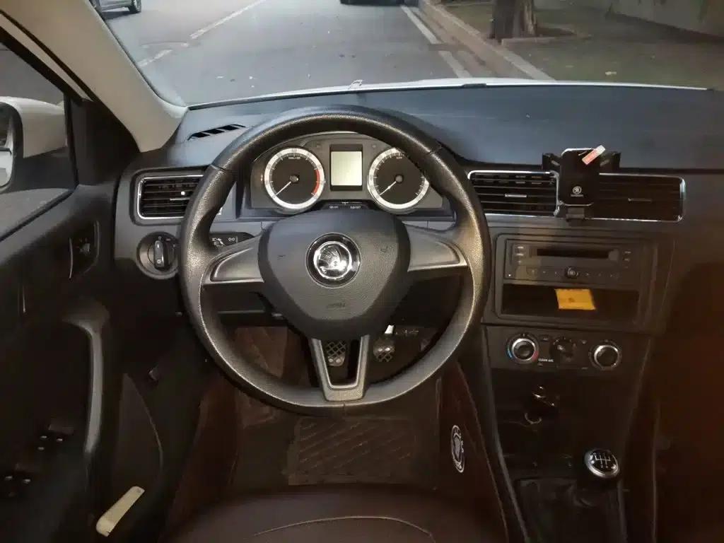 Rapid 2019 Facelift 1.5L Manual Standard Edition (China VI Emission Standard) — миниатюра 3