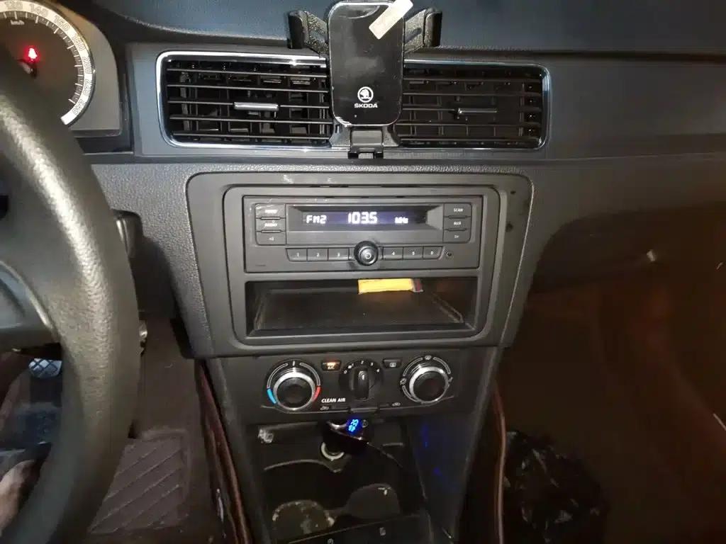 Rapid 2019 Facelift 1.5L Manual Standard Edition (China VI Emission Standard) — миниатюра 6