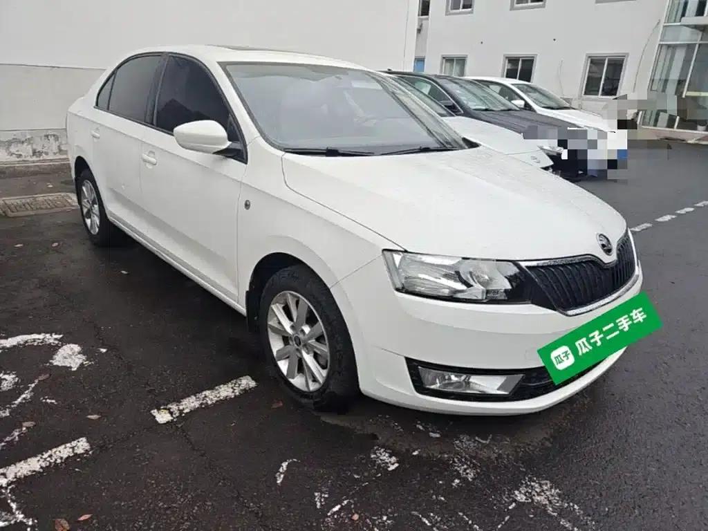 Rapid 2016 1.6L Automatic Comfort Edition — миниатюра 4