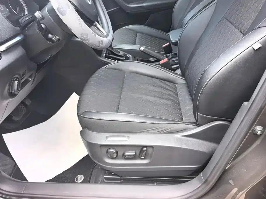 Karoq 2018 TSI280 Luxury Edition (National V Emission Standard) — миниатюра 9