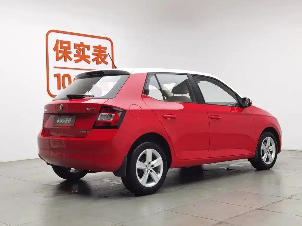 Fabia 2015 1.4L Automatic Comfortline — миниатюра 2