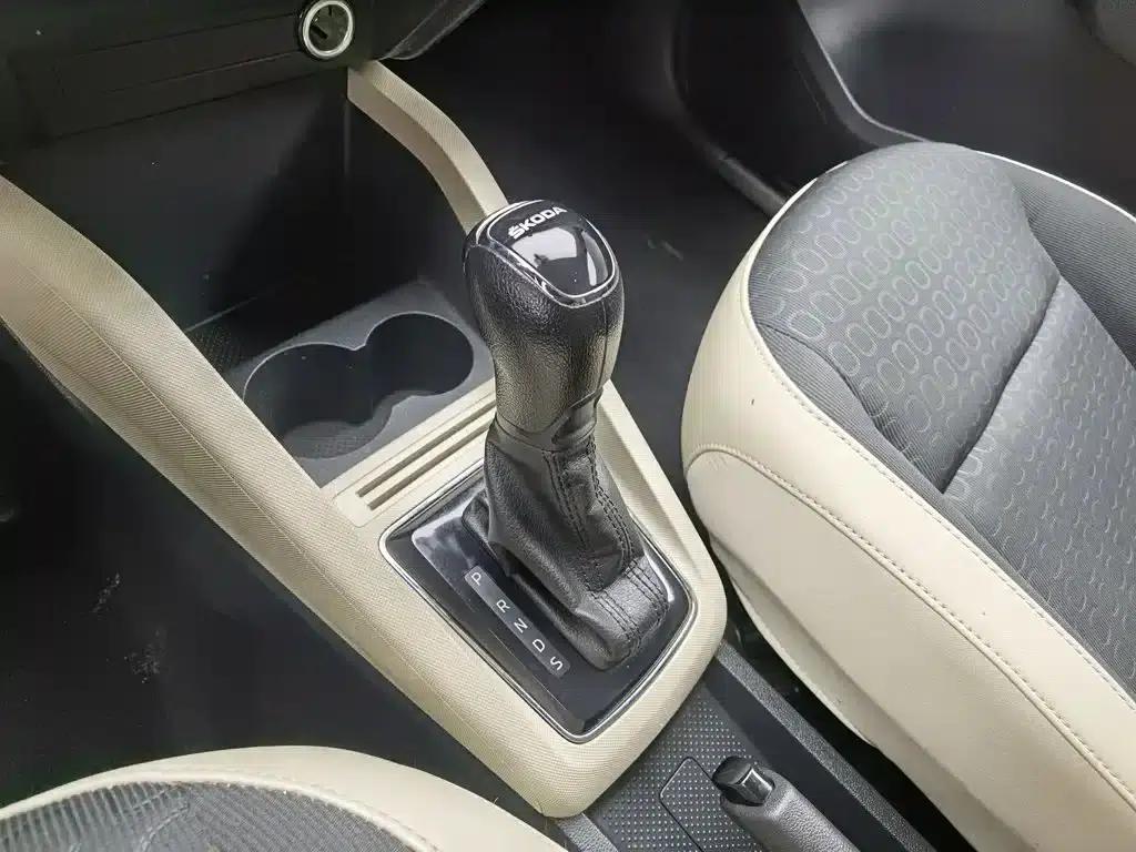 Fabia 2015 1.4L Automatic Comfortline — миниатюра 13