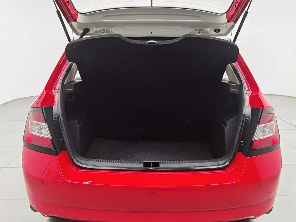 Fabia 2015 1.4L Automatic Comfortline — миниатюра 16