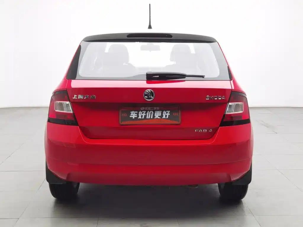 Fabia 2015 1.4L Automatic Comfortline — миниатюра 4