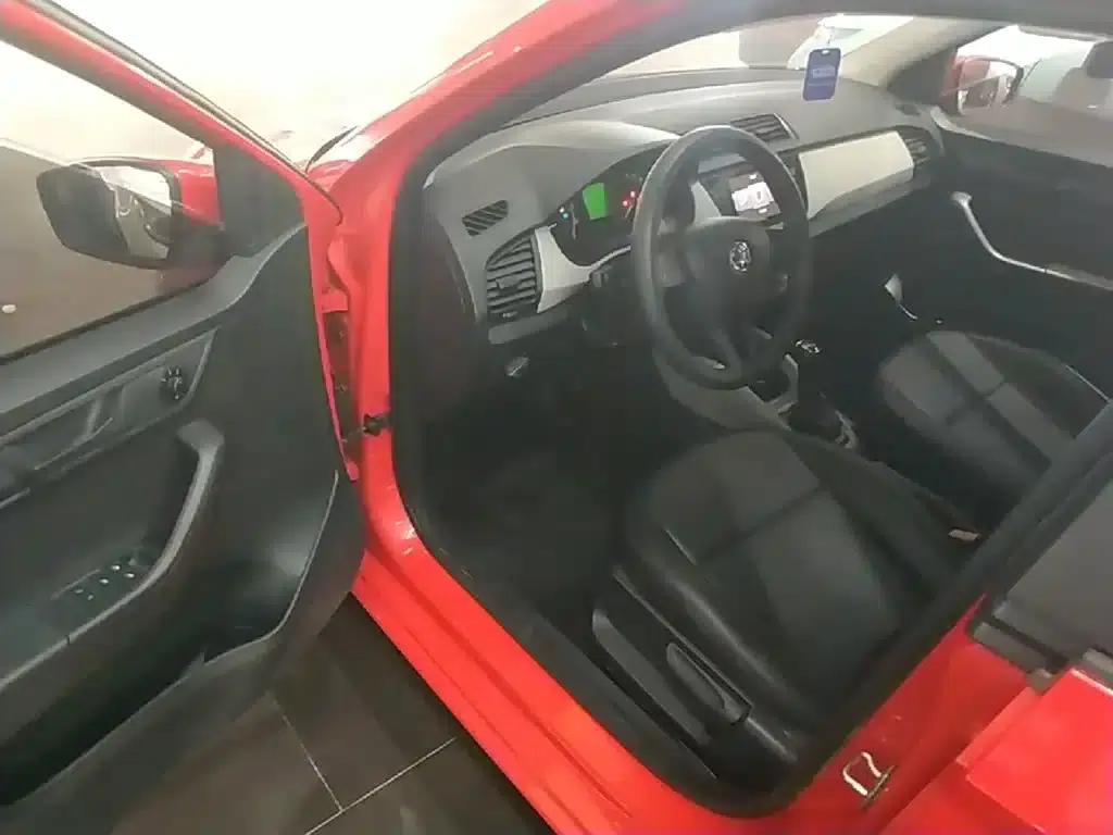 Fabia 2016 1.4L Automatic Enjoy Edition — миниатюра 16