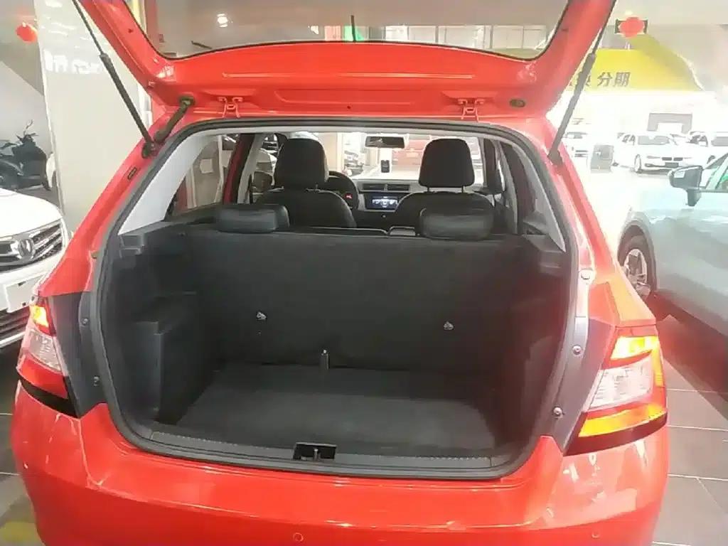 Fabia 2016 1.4L Automatic Enjoy Edition — миниатюра 19