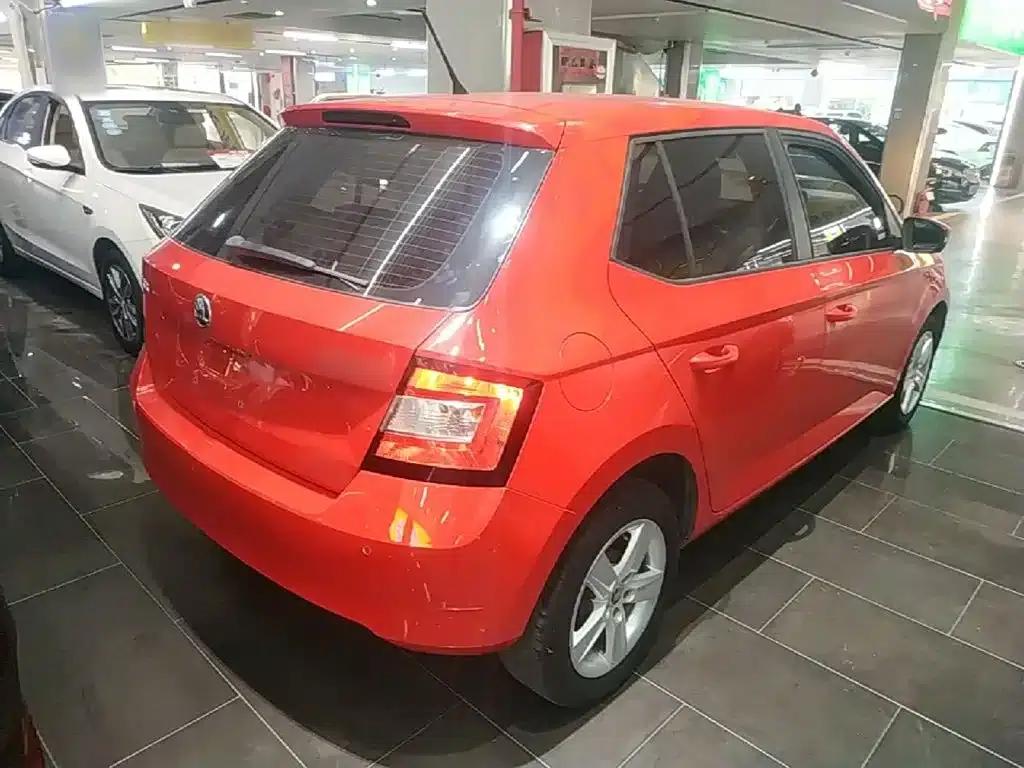 Fabia 2016 1.4L Automatic Enjoy Edition — миниатюра 7