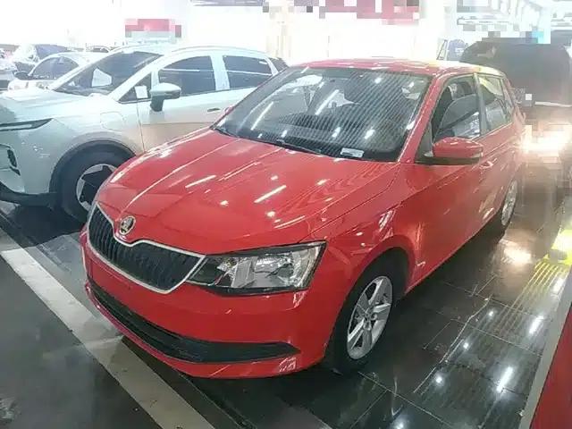 Fabia 2016 1.4L Automatic Enjoy Edition