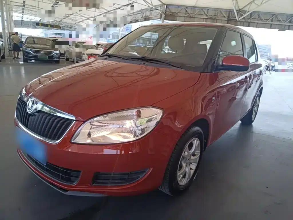 Fabia 2014 1.4L Manual Crystal Edition — миниатюра 1