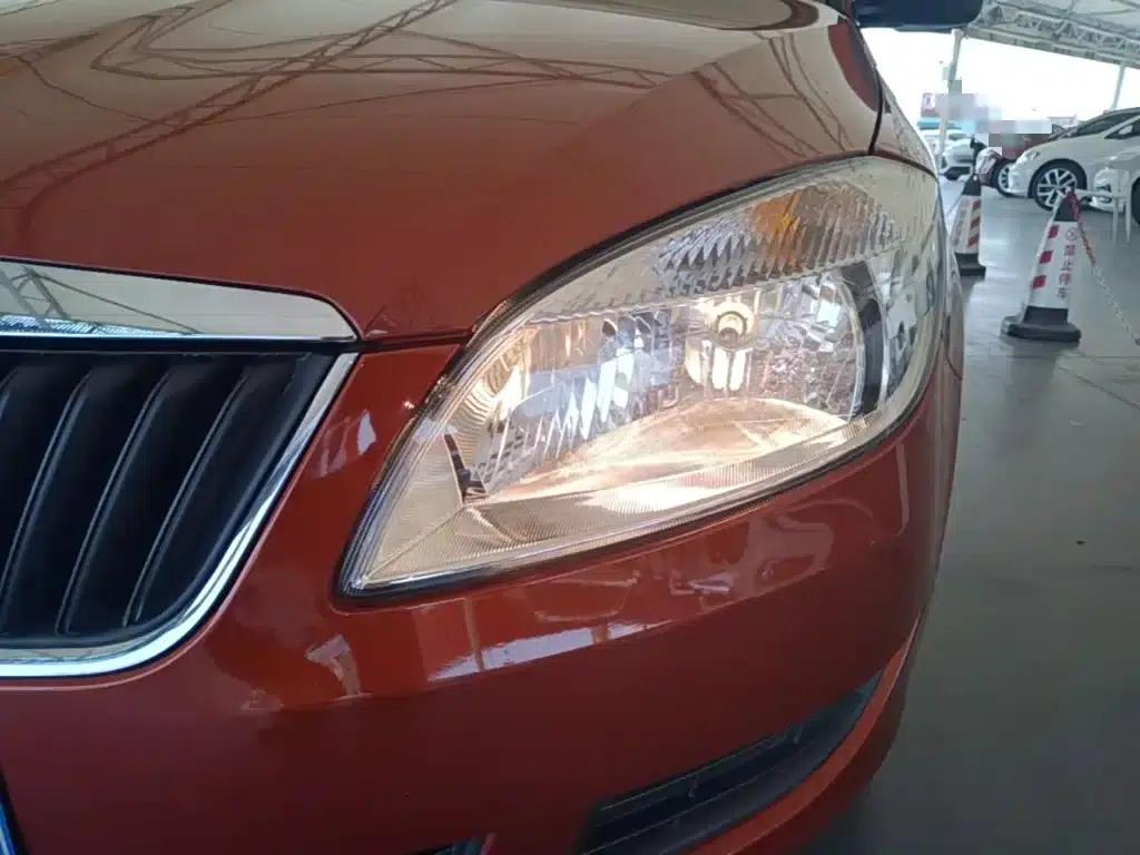 Fabia 2014 1.4L Manual Crystal Edition — миниатюра 24